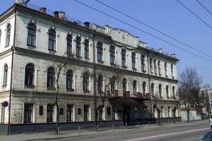 Kauno_Maironio_gimnazija_wiki