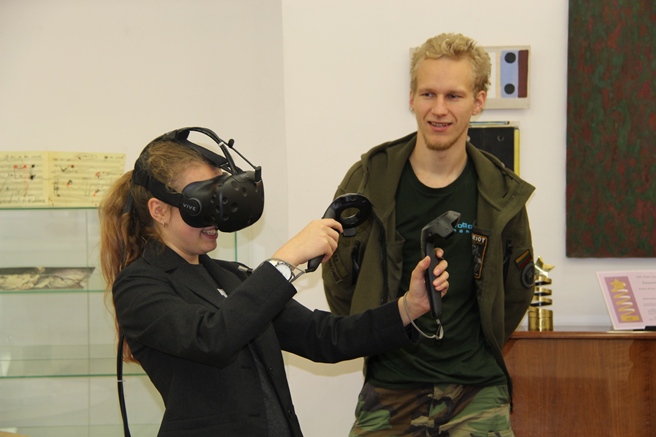 Robotikos mokyklos virtualios realybės dirbtuvės / Organizatorių archyvo nuotr.